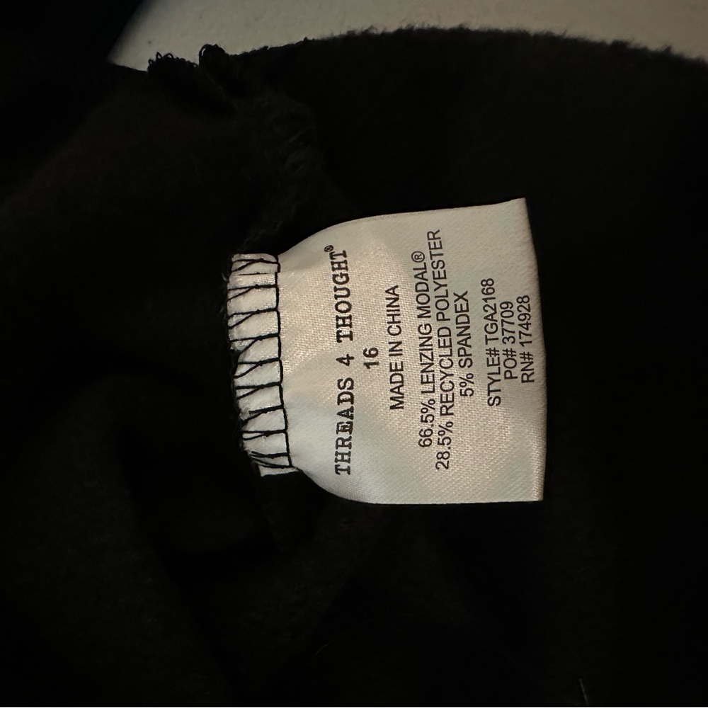 Leelu Rib Hem Raglan Black Sweatshirt - Picture 6 of 9
